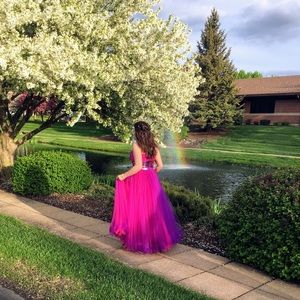 Meet your Posher, Malia